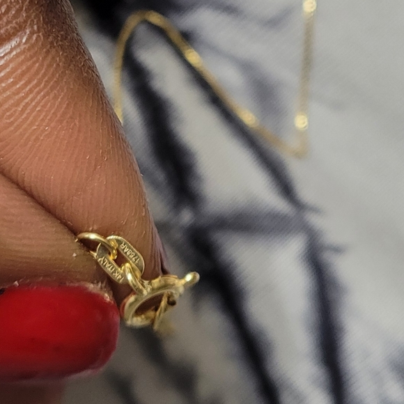 14K SOLID YG INITIAL E  CHARM W BOX CHAIN NECKLACE NWT GOLDEN CLEF - Picture 3 of 7